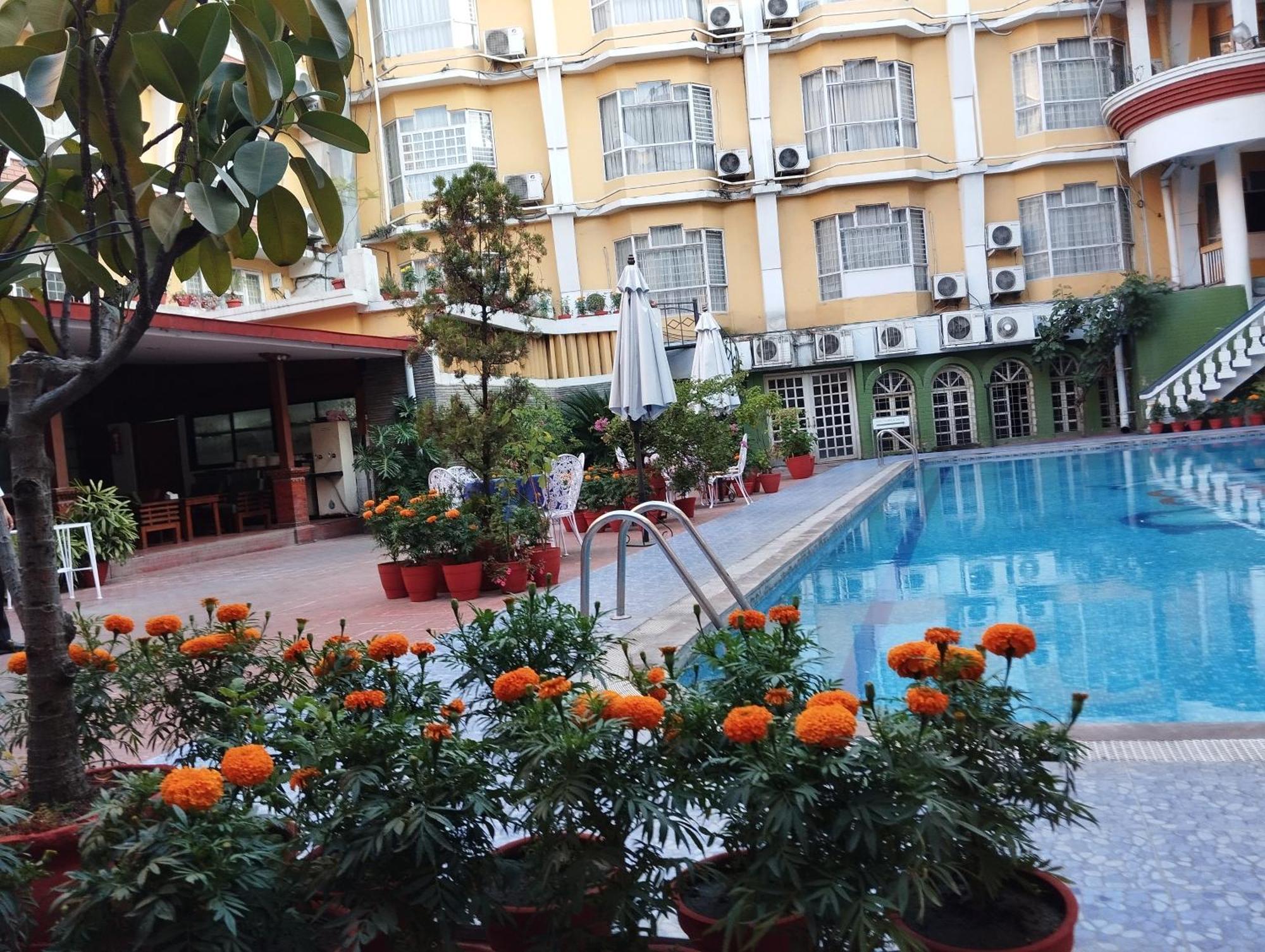 Hotel Woodland กาฐมาณฑุ ภายนอก รูปภาพ